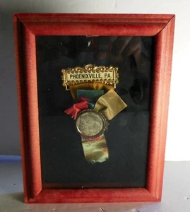 Vintage / Antique Phoenixville PA Ribbon Medal Hayloft Art Cartoon Sketching - Picture 1 of 3