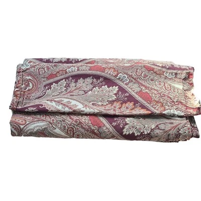 Pottery Barn Red Burgundy Medallion Cotton Full / Queen Duvet + 1 Pillow Case - Image 1 of 4