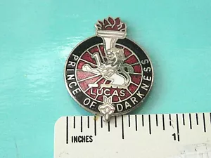 LUCAS Príncipe de las Tinieblas - pasador de sombrero, pasador de solapa, tie tac, sombrero REGALO CAJA dg - Imagen 1 de 6