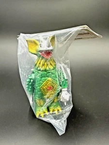 Bullmark no Kaiju Series Little Tyrant Green Ver US SHIP - Picture 1 of 2