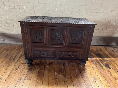 Antique Carved Oak Coffer/Chest Cover