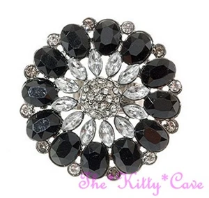 Grandes Victoriano Look Vintage Negro Blanco Floral Anillo Cristales Swarovski - Picture 1 of 1