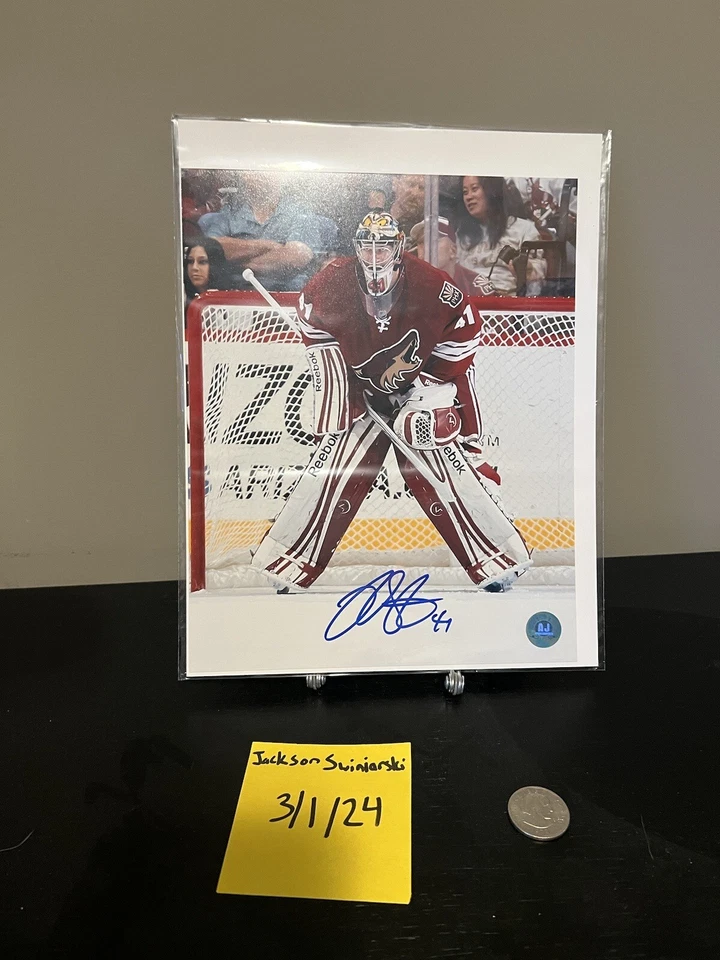 Mike Smith Arizona Coyotes Autographed 8x10 - Image 1 of 1