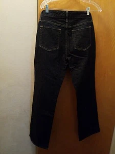 WOMENS EDDIE BAUER NATURAL FIT BOOTCUT LEG JEANS SIZE 6x29.5 NWOT - Picture 1 of 4