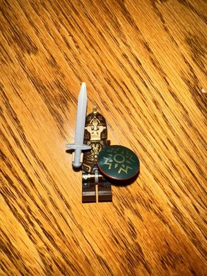 Lego Lord of the Rings lor021 King Theoden Minifigure - Image 1 of 4
