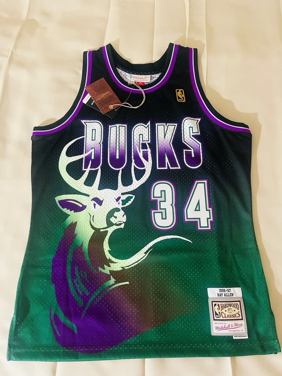 Mitchell & Ness Green Milwaukee Bucks NBA Fan Apparel & Souvenirs
