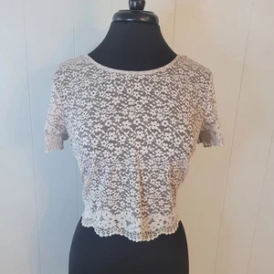 Victoria’s Secret bauchfreies Oberteil Spitze Blumen elfenbeinfarben hinten offen Gr. M romantischer Stil neu ohne Etikett - Bild 1 von 8