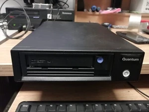 1X   Quantum 3580 H4V LTO4 SAS HH  External 9-03560-01 46C2575 - Picture 1 of 3