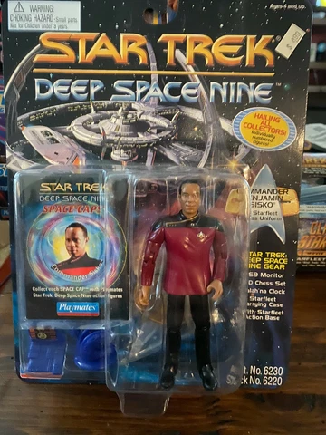 Vintage PLAYMATES TOYS STAR TREK DS9 COMMANDER SISKO in DRESS UNIFORM Figure MOC Cover