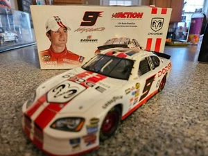 Kasey Kahne #9 Dodge Dealers / Reverse Pit Cap Car 2005 Charger 1:24 Diecast Car - Picture 1 of 5