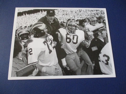 1976 Michigan Beats Ohio State Bo Carried Off Postcard Official Reproduction * Cover