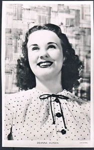 SMALL PHOTOGRAPH DEANNA DURBIN - MEASURES APPR 6X4 INCHES not original - Picture 1 of 1