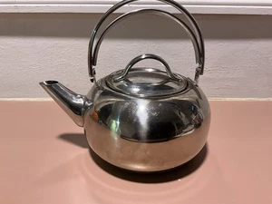 Revere Proline Tea Kettle Pre-owned - Picture 1 of 7