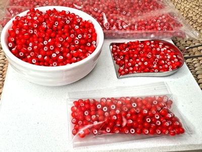 Cuentas de semillas checas corazón rojo blanco 6/0 vintage años 90 cuentas Shango Dada Abañele Foto 1 de 2