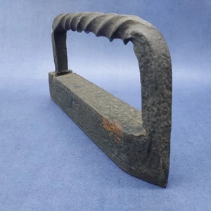 Antique Primitive Sad Iron Tailor's Cast Iron 10" With Production Flaws - Picture 1 of 12