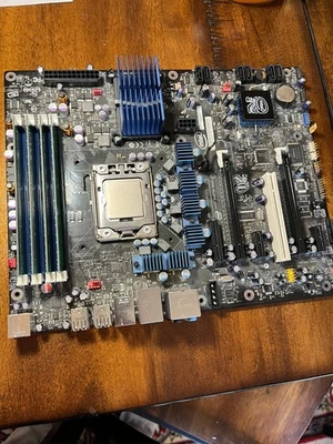 ¡PAQUETE! Placa madre Intel DX58SO, LGA1366 Socket + CPU Intel X5660 + 4 GB de RAM DDR3 Foto 1 de 4