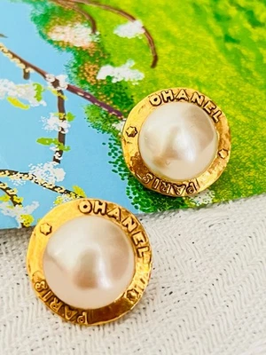 Pendientes Chanel Vintage 1991 Grande Perla Blanca Logo París CC Círculo Clip Redondo Foto 1 de 4