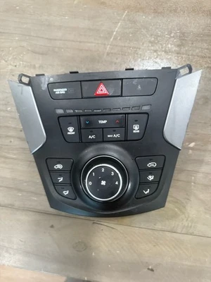 Hyundai Santa Fe Sport SWB 2017-2018 panel de control de clima manual fabricante de equipos originales calefacción de aire acondicionado Foto 1 de 4