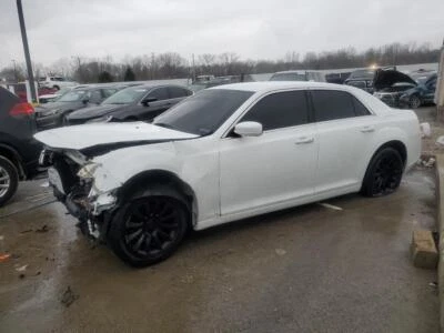 Alternador usado compatible con: Chrysler 300 2014 3,6 L 160 amperios grado A Foto 1 de 4