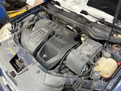 Conjunto de filtro de aire usado se adapta a: Chevrolet Cobalt 2008 2,2 L sin emisión de California Foto 1 de 4