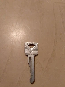 Vintage Ford Car Key "H" Automobile Vehicle Transportation Collectible1 - Picture 1 of 4
