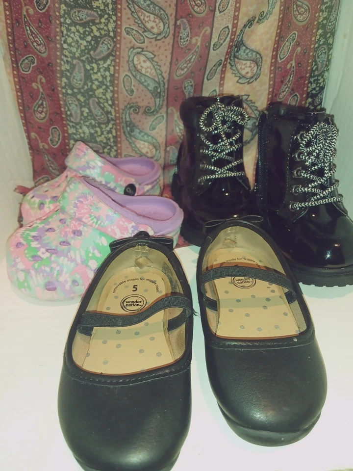 Lote de sapatos infantis tamanho 5 - Imagem 1 de 4