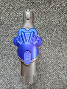 Dyson DC35 Akku Staubsauger Hauptgerät ohne Zubehör unten lesen ungetestet - Bild 1 von 12
