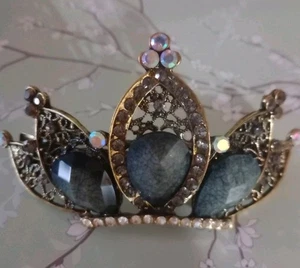 Clip de pelo grande con diseño ornamentado con joyas corona de diamantes de imitación negro bronce elegante nuevo en paquete - Imagen 1 de 5