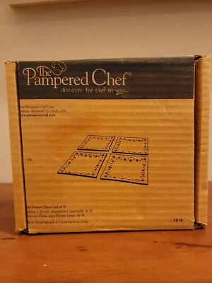 Pampered Chef Daisy Dessert Plates Set of 4 Glass 2818 Pink White Retired - Image 1 of 4