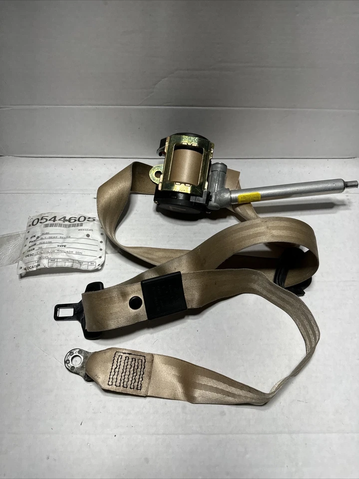 1998 Audi A6 Sedan Bronzeado Driver Retrator de Cinto de Segurança Esquerdo Fabricante de Equipamento Original  - Imagem 1 de 4