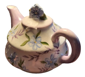 Beautiful Vintage Capriware ceramic teapot Purple pastel with blue flower - Picture 1 of 4