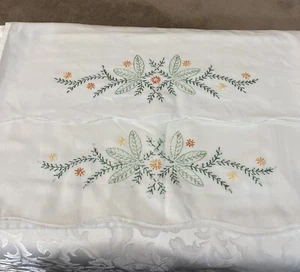 Vintage Hand Embroidered Pillowcases Green And Orange Embroider Scallop Edge Two - Picture 1 of 3