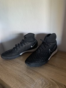 nike indoor soccer shoes australia