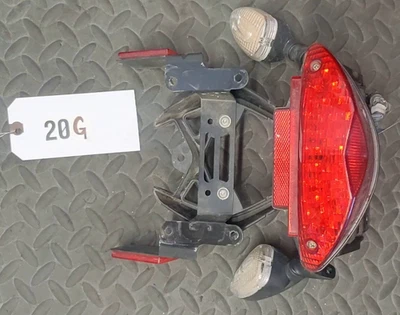 06 BMW R1200GS r1200 gs luz traseira e conjunto de suporte 63 21 7 670 324 - Imagem 1 de 4