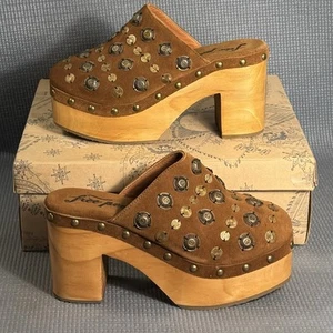 Zoccolo donna Free People marrone scamosciato borchie Claudia taglia 8 US 38 EU nuovo - Foto 1 di 11
