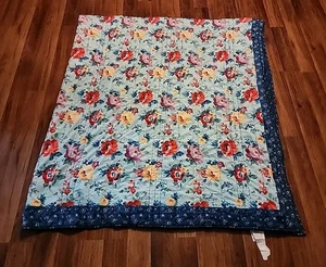 The Pioneer Woman Sweet Romance Blossoms Quilt KING 104x94in 100% Polyester - Picture 1 of 8