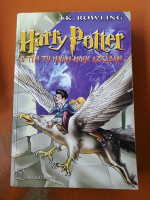 Harry Potter and the Prisoner of Azkaban - Paperback  - Vietnamese Language - Image 1 of 4
