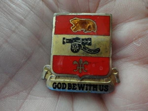 469th Field Artillery Battalion Pinback DI - Picture 1 of 2