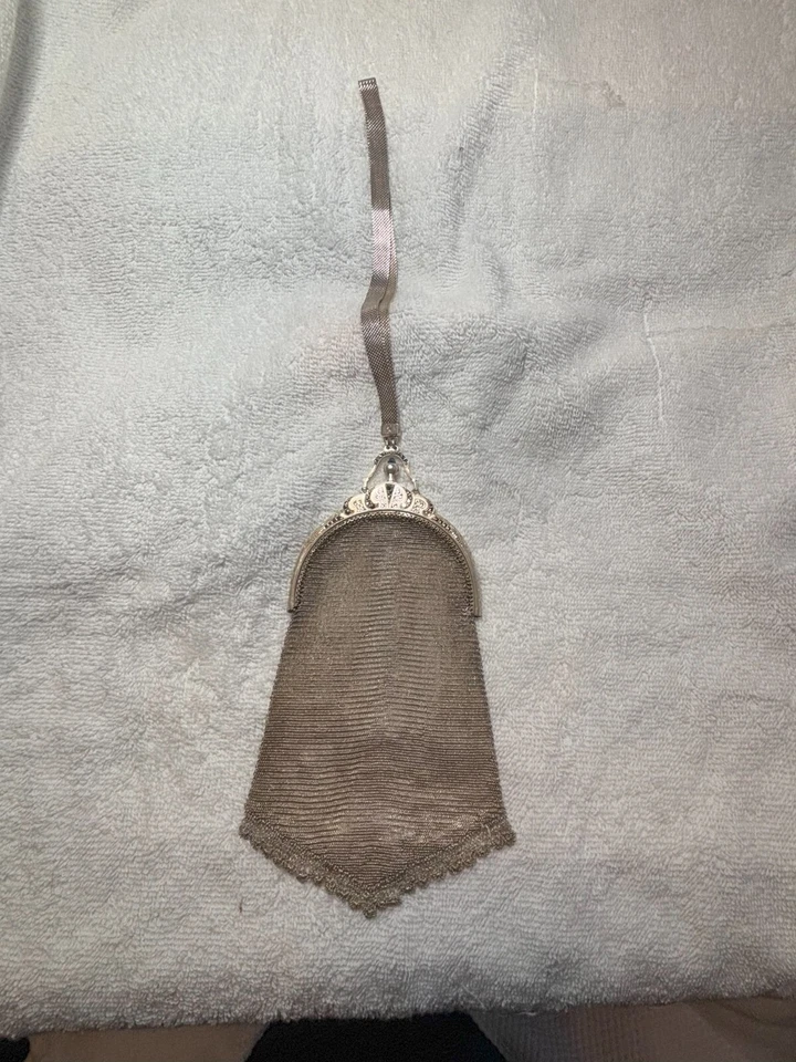 Antiguo monedero de malla de plata maciza 800 con diamantes en perfecto estado Foto 1 de 4