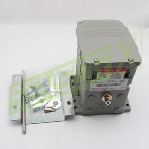 New in box Honeywell m7284a1004 120V AC Motor m7284a 1004 1 YEAR WARRANTY 1PCS - Picture 1 of 7