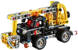 LEGO Technic 42031 Cherry Picker - Picture 1 of 2
