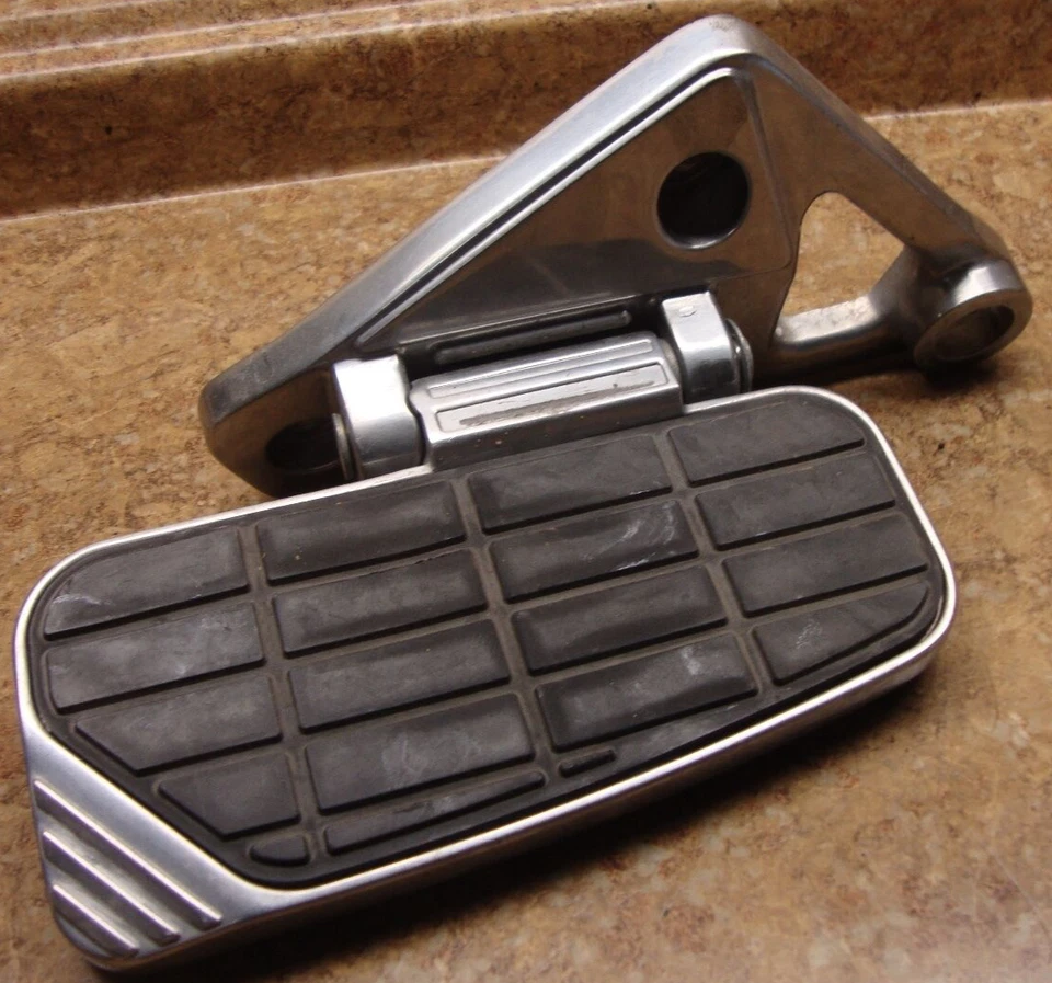 2002 Kawasaki Voyager ZG1200 ZG 1200 B XII левая ножная педаль опора задняя 02 - Изображение 1 из 1