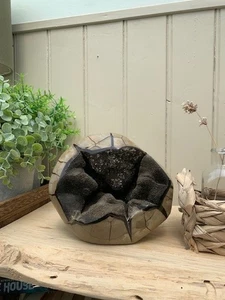 Septarium with black calcite Aragonite Amazing - Picture 1 of 4