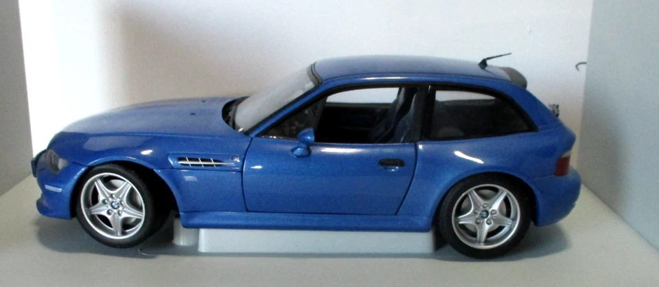 UT Models 1/18 Scale, BMW Series Z3 M coupe, NEW - Image 1 of 4