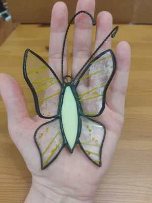 Vitral mariposa hecha a mano EE. UU. amarillo Foto 1 de 4