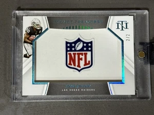 2022 NFL Treasures Helmet Treasures 2/2 Josh Jacobs Raiders Game worn NFlL - Bild 1 von 5