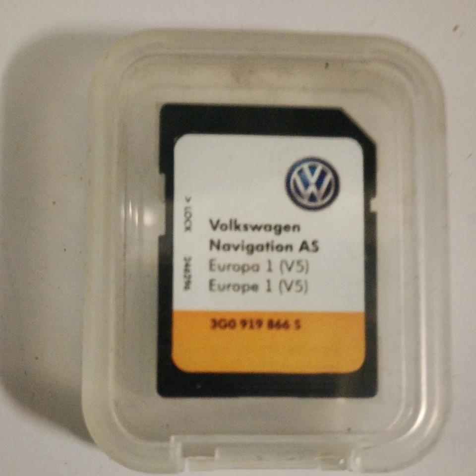 Genuine Volkswagen V5 Satellite Navigation SAT NAV SD Card 3G0 919 866 S - Image 1 of 1