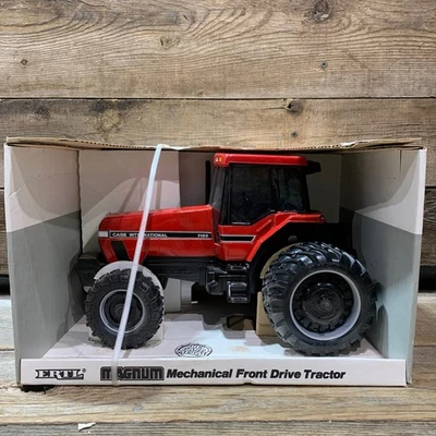 1991 ERTL, 7150 Case International, Magnum Tractor, 1:16 Scale, Diecast, NIB - Image 1 of 4
