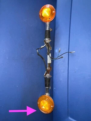 Luz indicadora intermitente delantera Yamaha Virago XV 700 750 1100 XV700 1984-1997  Foto 1 de 4