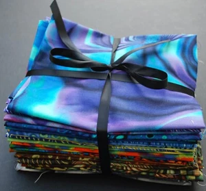 Wild 26 BTHY 100% Baumwolle Quilt Handarbeit Nähen Stoff Kaufman CYCH-124 Blau Retro - Bild 1 von 11